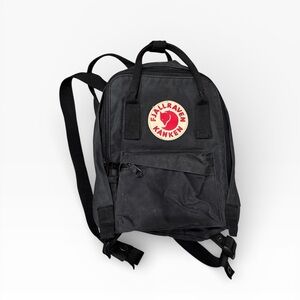 Fjallraven Kånken Mini Black Backpack